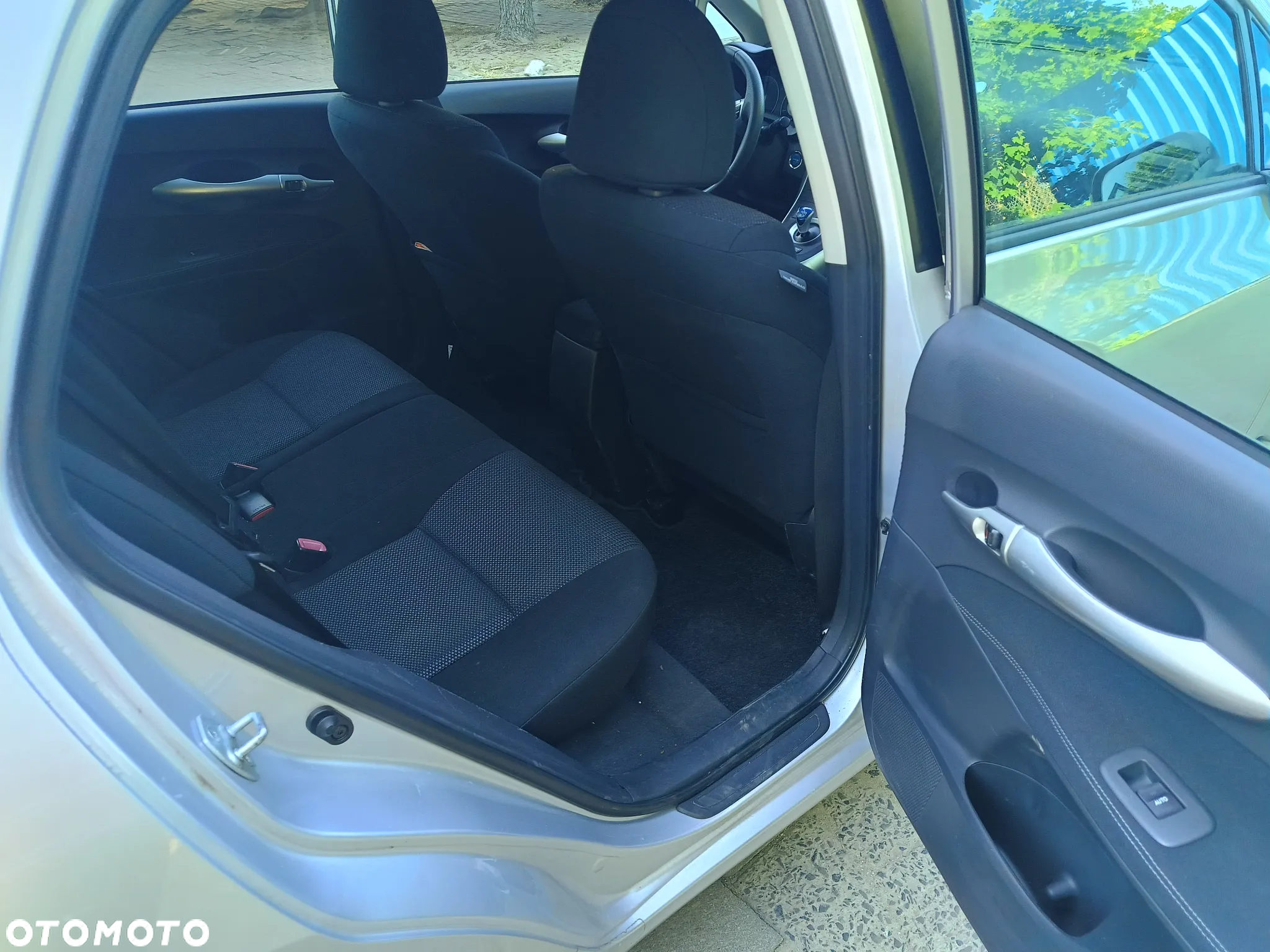 Toyota Auris 1.8 VVT-i Hybrid Automatik Edition - 9