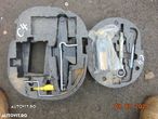 cric Citroen C4 Picasso carlig remorcare kit reparatie pana roata - 2