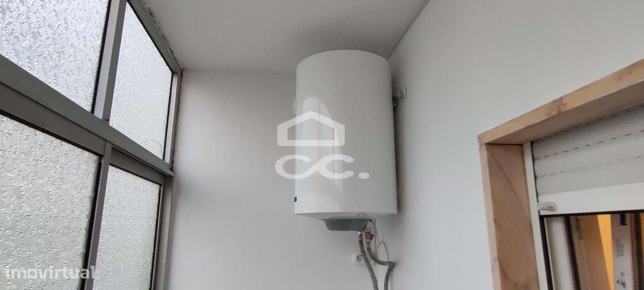 Apartamento T2 totalmente remodelado no Lavradio - Barreiro-9