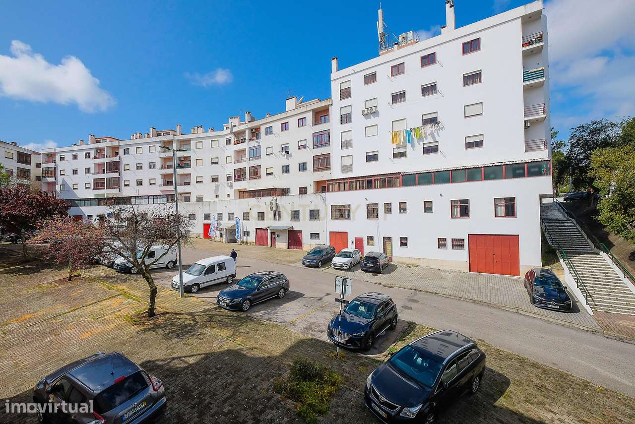 Apartamento T4 na Amora, Seixal-23