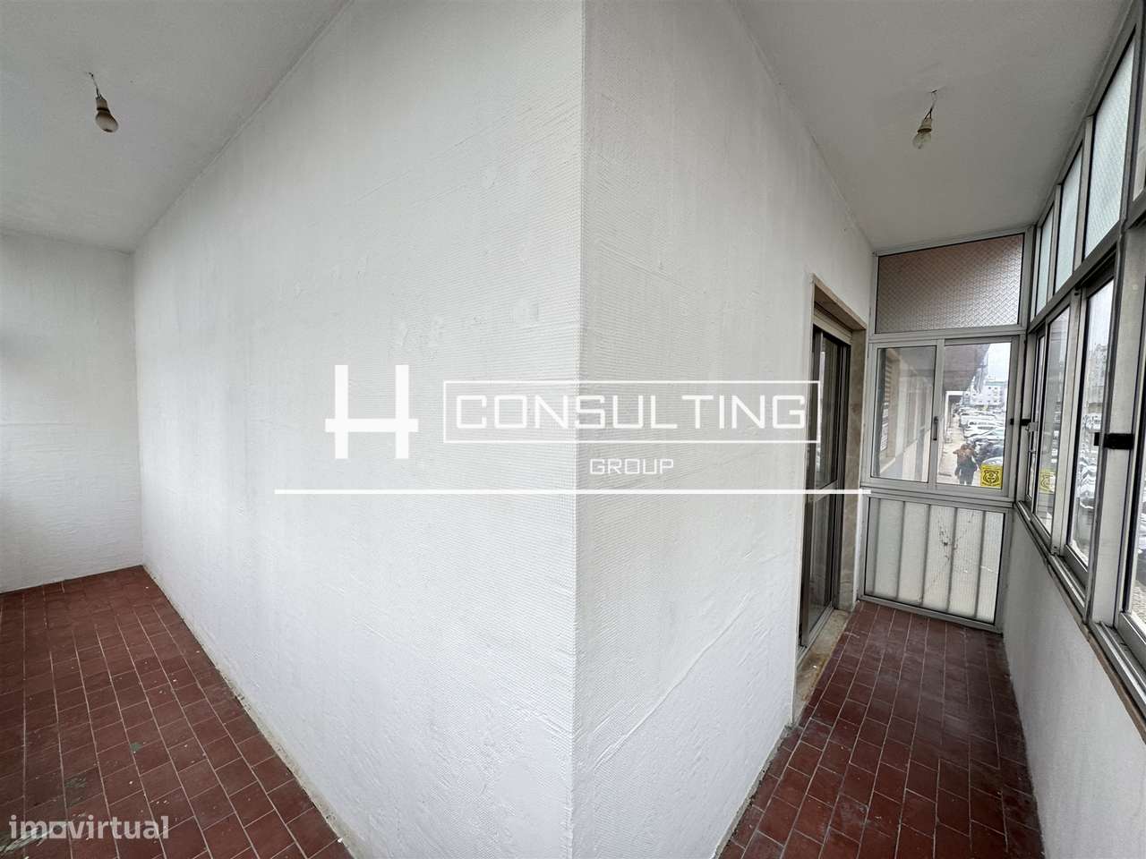 Apartamento T3 Venda em Mina de Água,Amadora-44