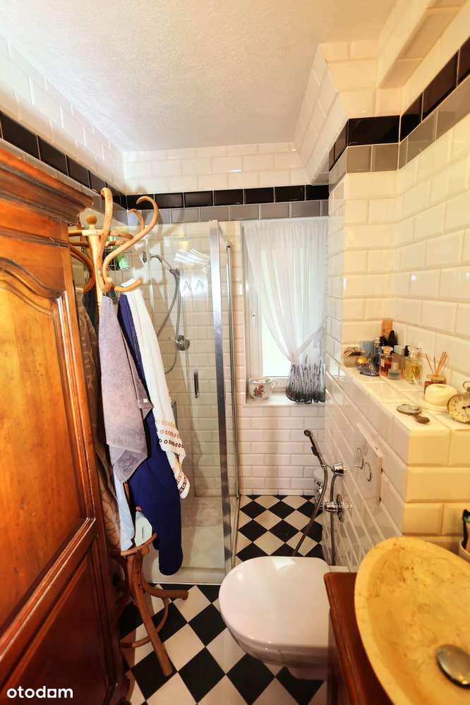 Mieszkanie w sercu miasta z bezpośrednim wejściem z salonu do ogródka-11