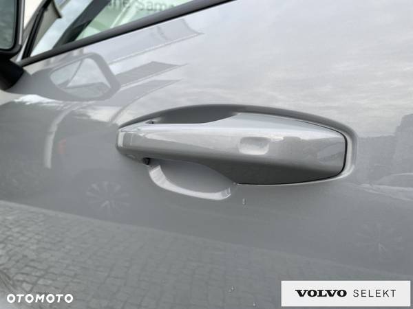 Volvo XC 40 - 33