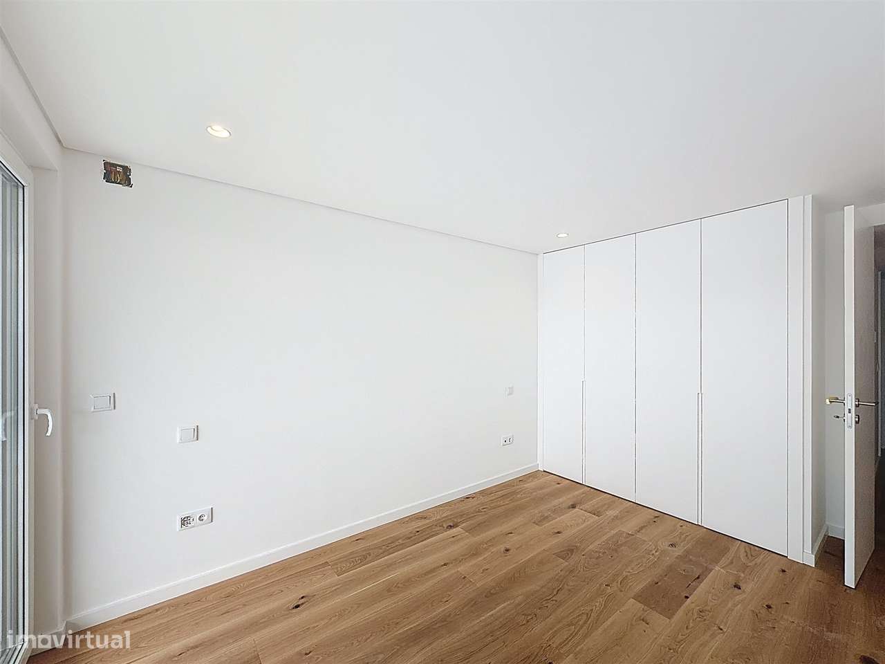 Apartamento T1+1 no centro da cidade-8