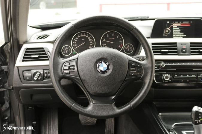 BMW 320 d Touring Advantage Auto - 31