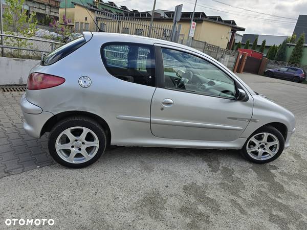 Peugeot 206 2.0 HDI Mistral - 15