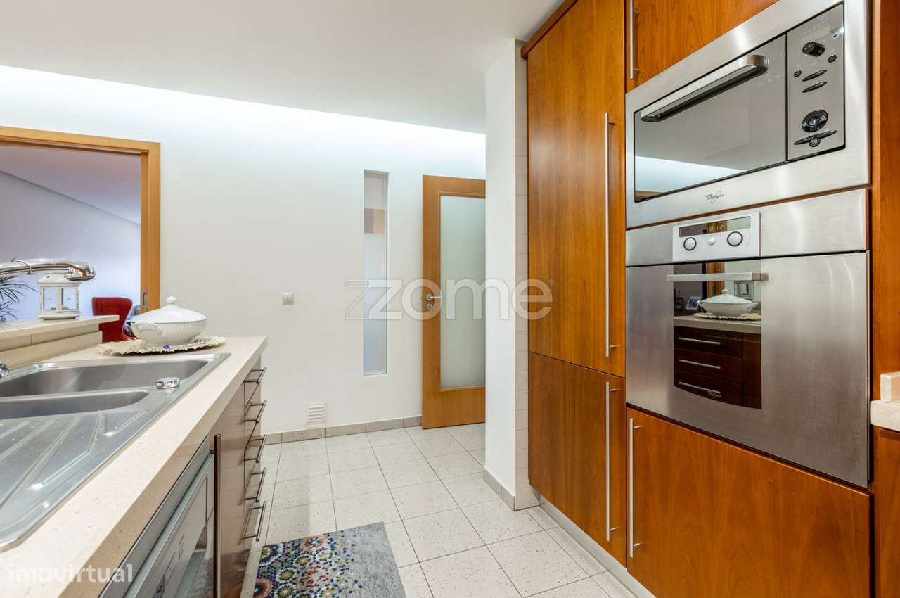 Apartamento T2 no Edifício Eden - Leiria-15