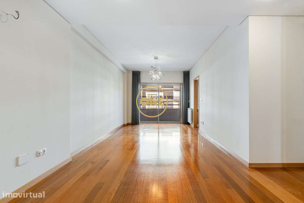 Harmonioso Apartamento T4 - Lamaçães - Grande imagem: 4/35