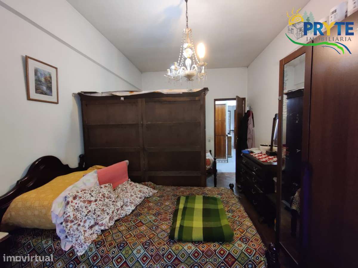 Apartamento T1+1 situado em Campolide-14