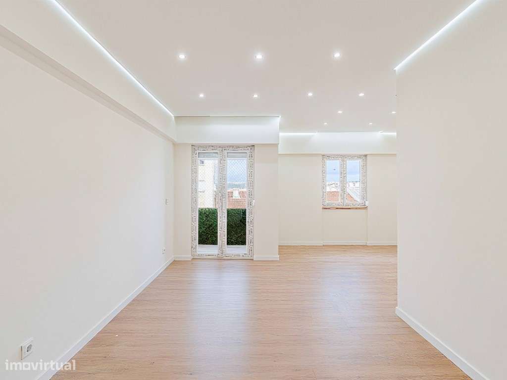 T3 Totalmente Remodelado - Avenida D. José I, Amadora-13