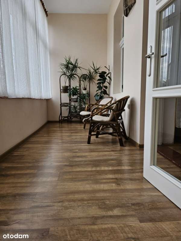 Przestronne mieszkanie na pierwszym piętrze - Pełny obrazek: 4/15