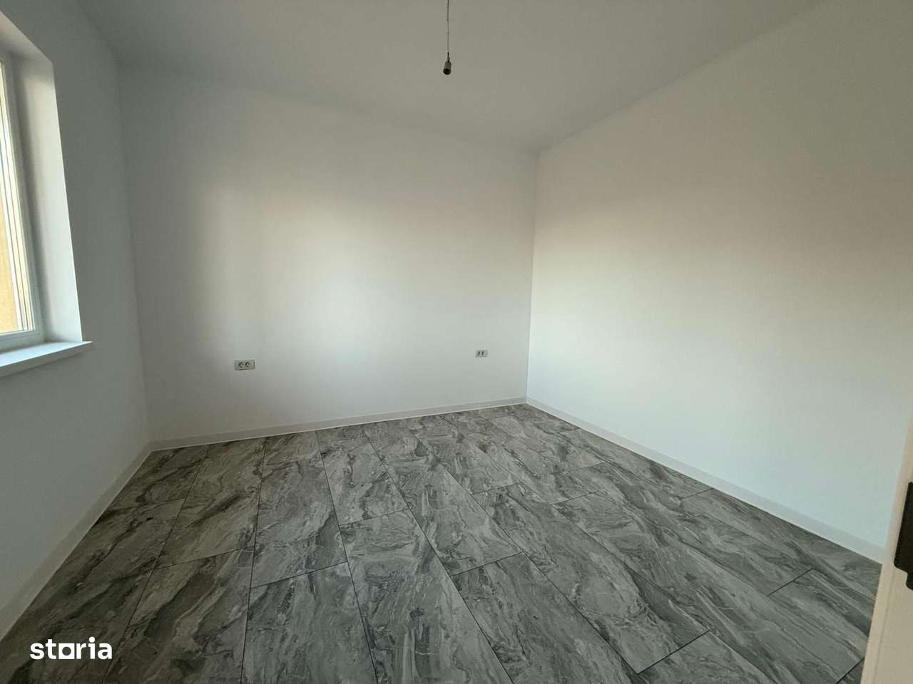 COMISION 0% | Duplex de Vanzare | Utvin | 3 Camere | Acces la asfalt - Imagine principală: 5/6