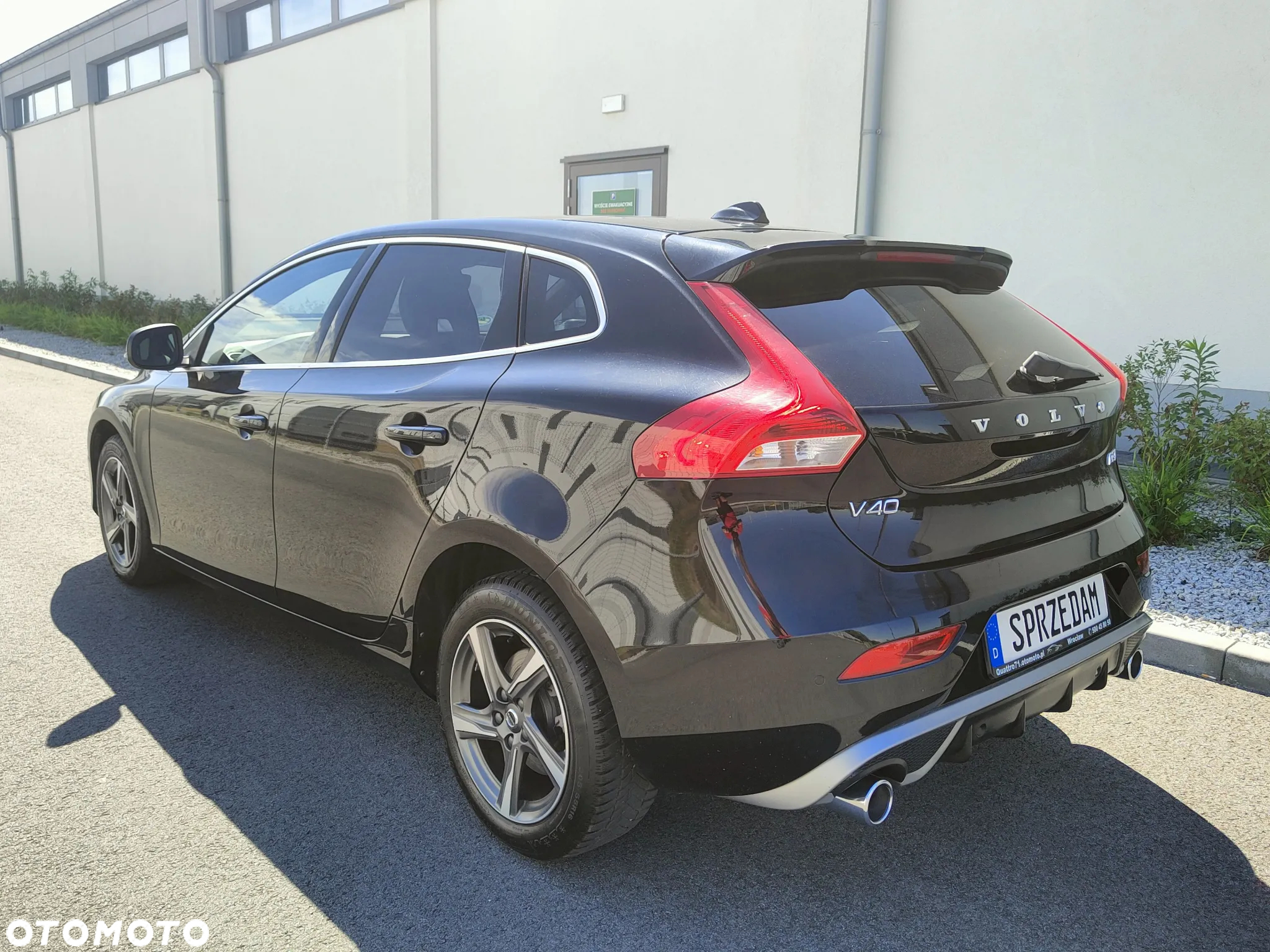 Volvo V40 D3 Drive-E R-Design Momentum - 6