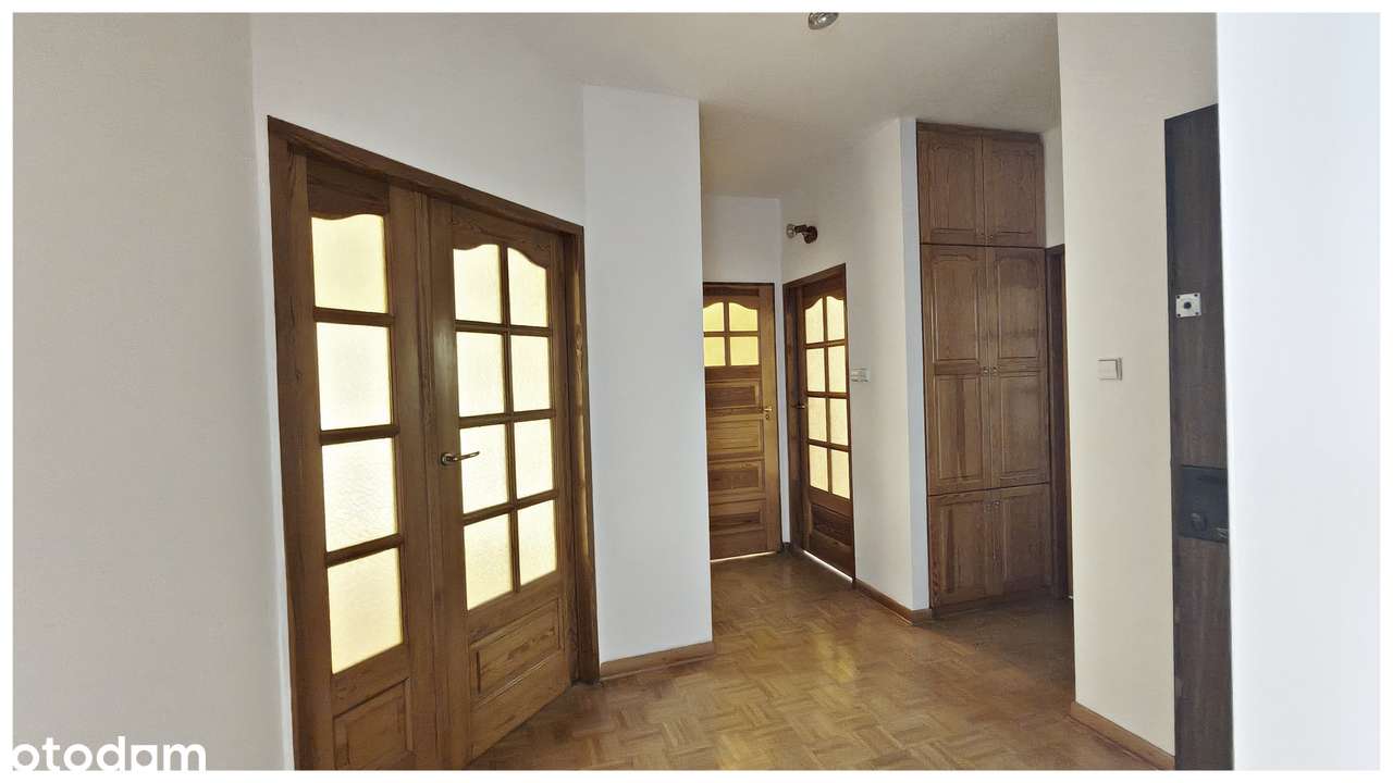 Ustawne m4,  na zielonym osiedlu – Warszawa, Włochy miejsce postojowe-4