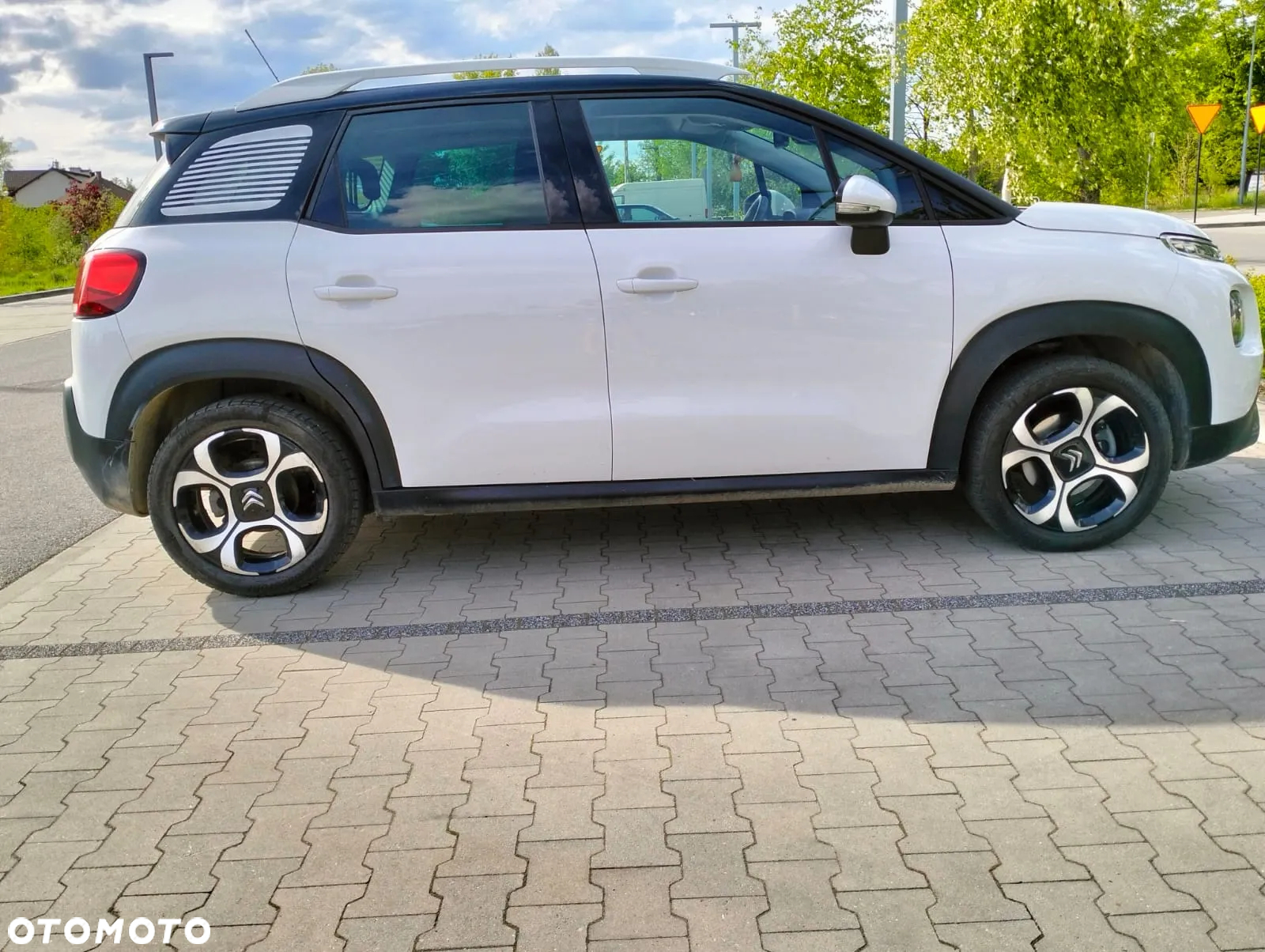 Citroën C3 Aircross 1.2 PureTech GPF Shine S&S EAT6 - 17