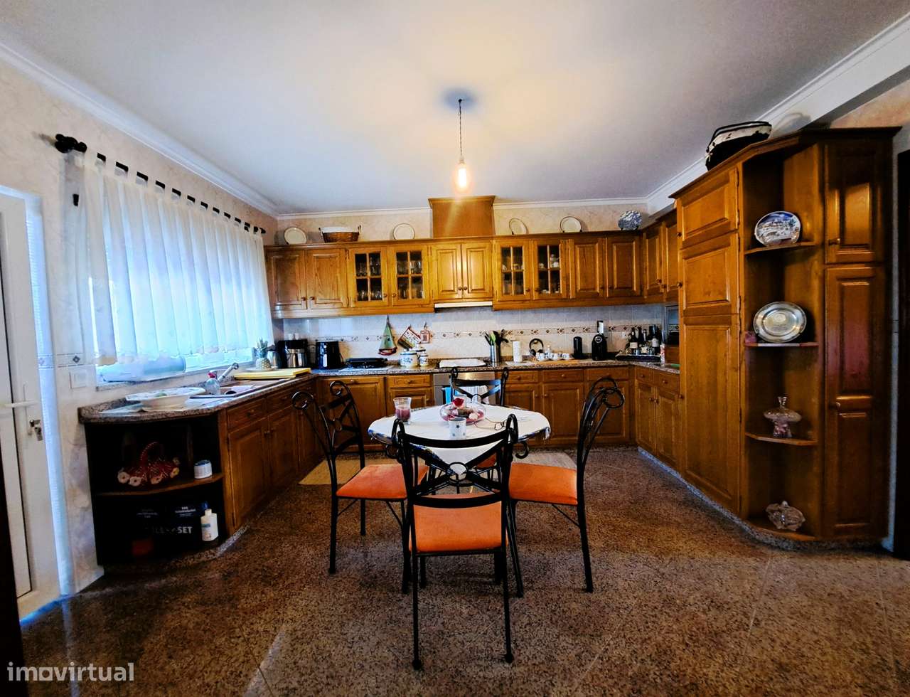 Moradia T3 Mobilada e Equipada - Grande imagem: 3/21