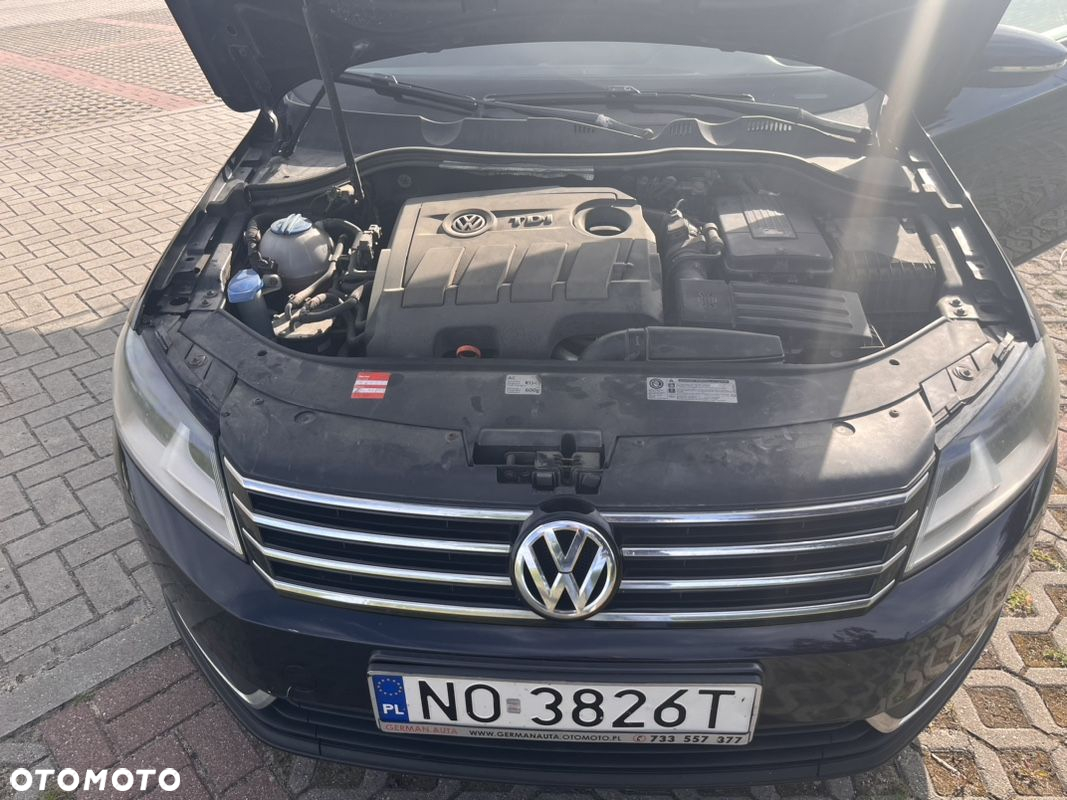 Volkswagen Passat 1.6 TDI DPF BlueMot Trendline - 15