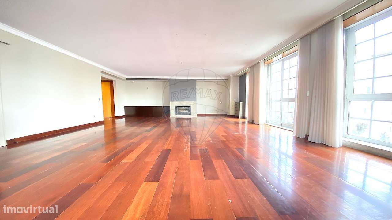 Apartamento T5 para venda - Grande imagem: 2/31