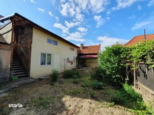 Casa Zona Aurel Vlaicu, singura in curte