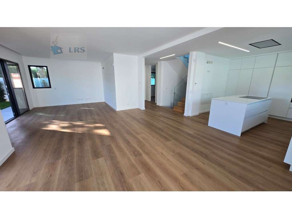 Murches, lindos acabamentos, moradia isolada com 3 suites e 1 quatr...-19