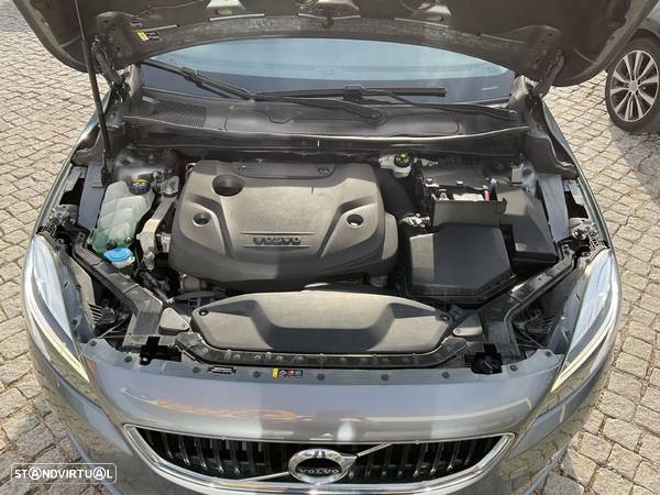 Volvo V40 2.0 D2 Momentum Geartronic - 19