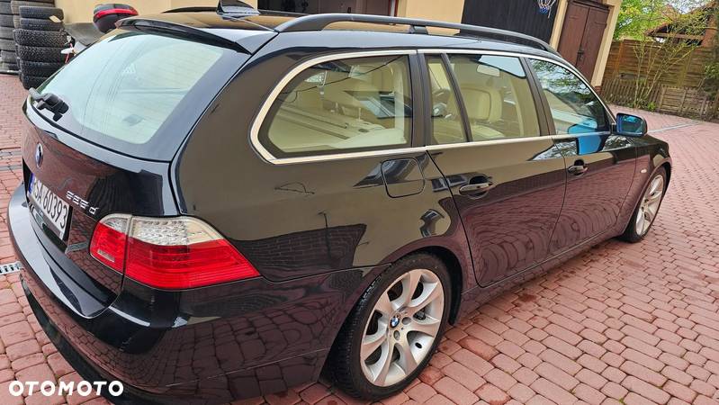 BMW Seria 5 525d Touring Edition Exclusive - 24