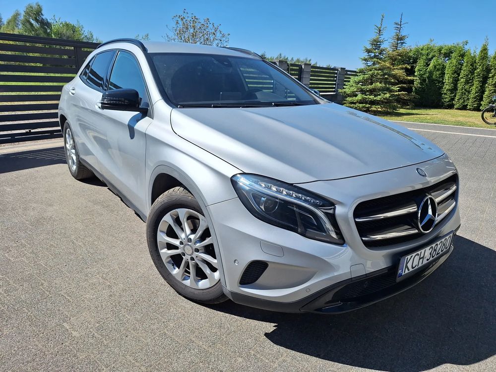 Mercedes-Benz GLA 200 d 2016