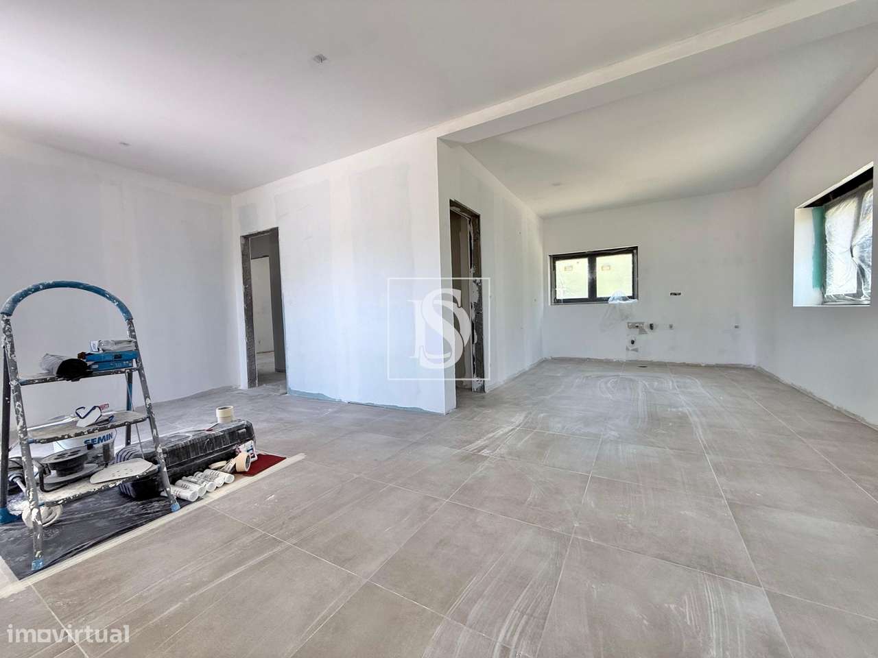 Moradia Bifamiliar Totalmente Remodelada em Subportela – Viana do Cast - Grande imagem: 5/45