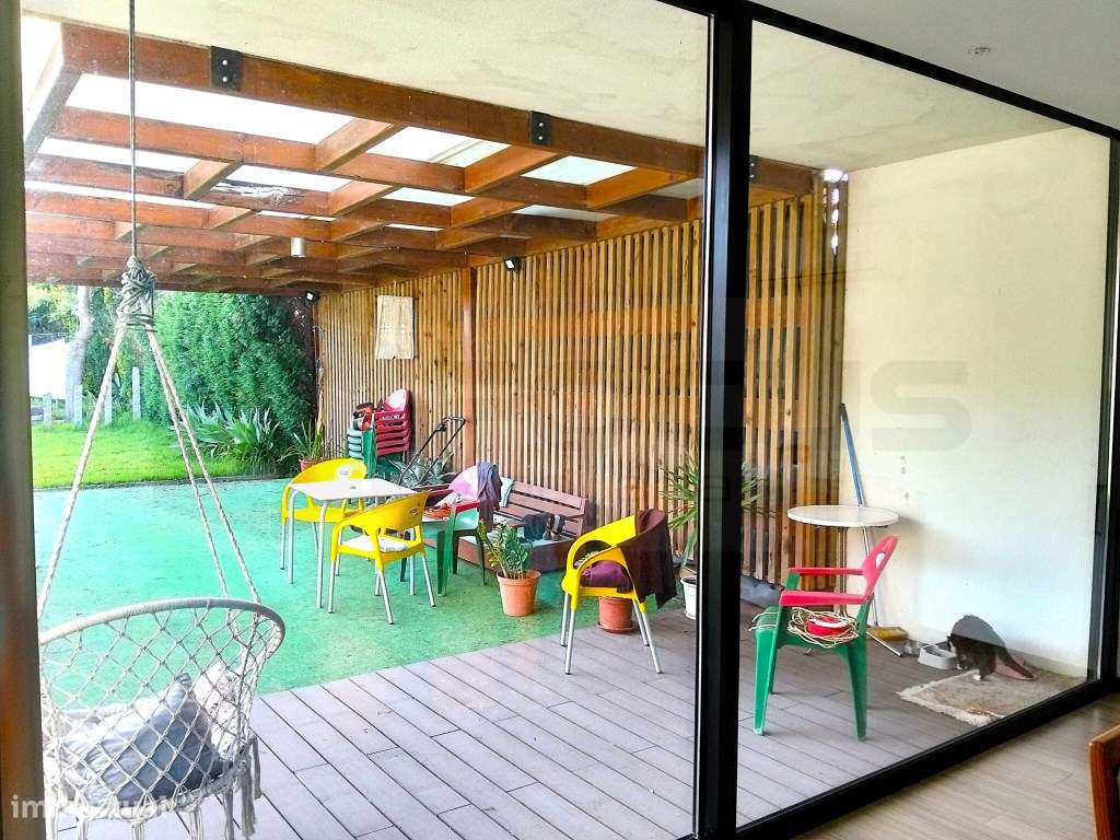 Moradia T4 de arquitetura contemporânea, às portas da cidade - AVEIRO-2