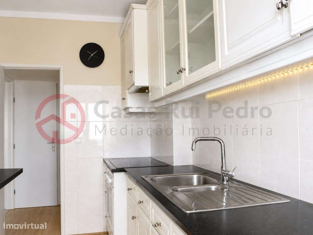 Apartamento T3 com excelentes áreas, Paivas-4