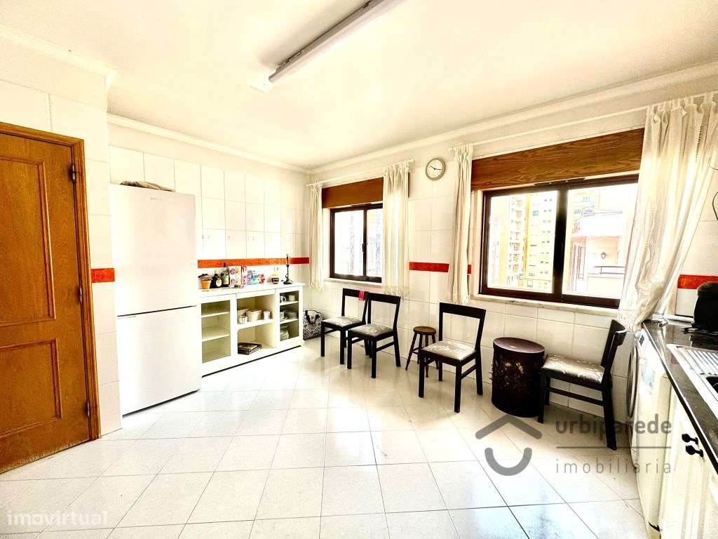 Apartamento T2+1 Duplex, c/ parqueamento, Ramada Caneças.-9