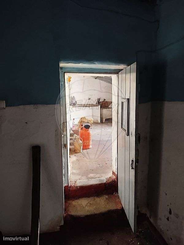 Moradia T2 para venda-10