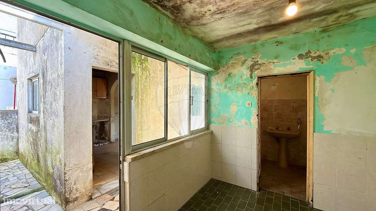 Moradia T2 para venda-19