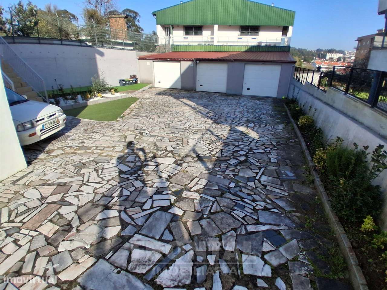 Andar Moradia T3 Renovado com Garagem | São Cosme, Gondomar-30