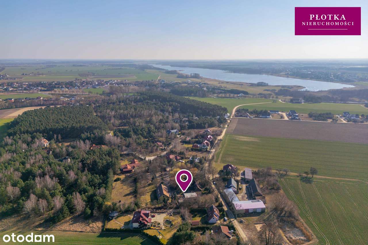 Dom z oranżerią z kominkiem ze stawem i altaną, wraz z domem weselnym-6