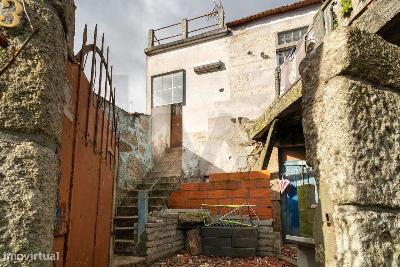 Moradia T3 a 20 minutos de Viseu  | Varanda e Terraço | Apta para Fina - Grande imagem: 4/37