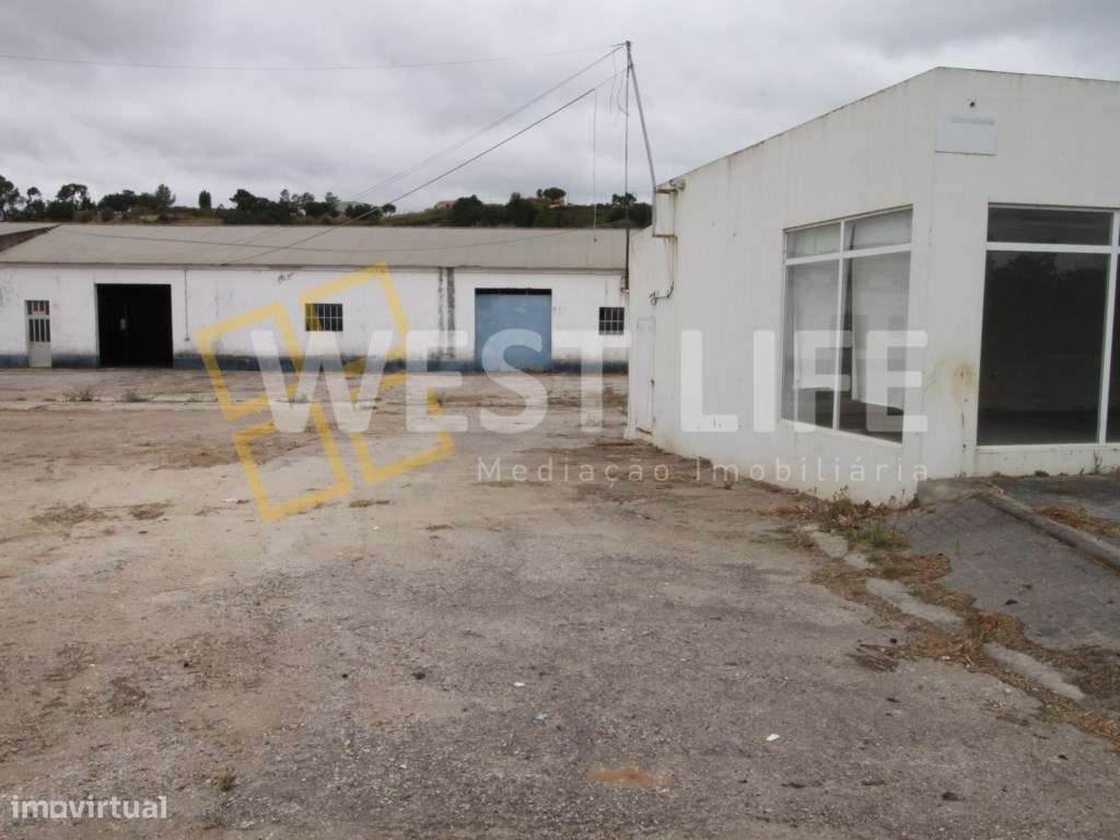 Armazém inserido em 4040m2 de terreno para atividades industriais -... - Grande imagem: 4/29