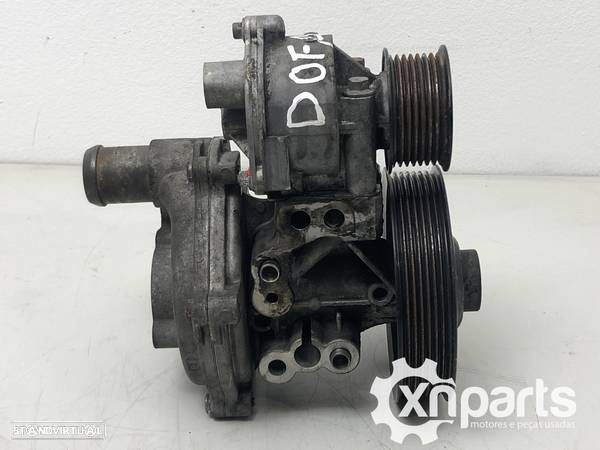 Bomba de água Usado FORD TRANSIT (FA_ _) 2.4 TDE | 07.01 - 05.06 REF. 2.73214.00... - 3