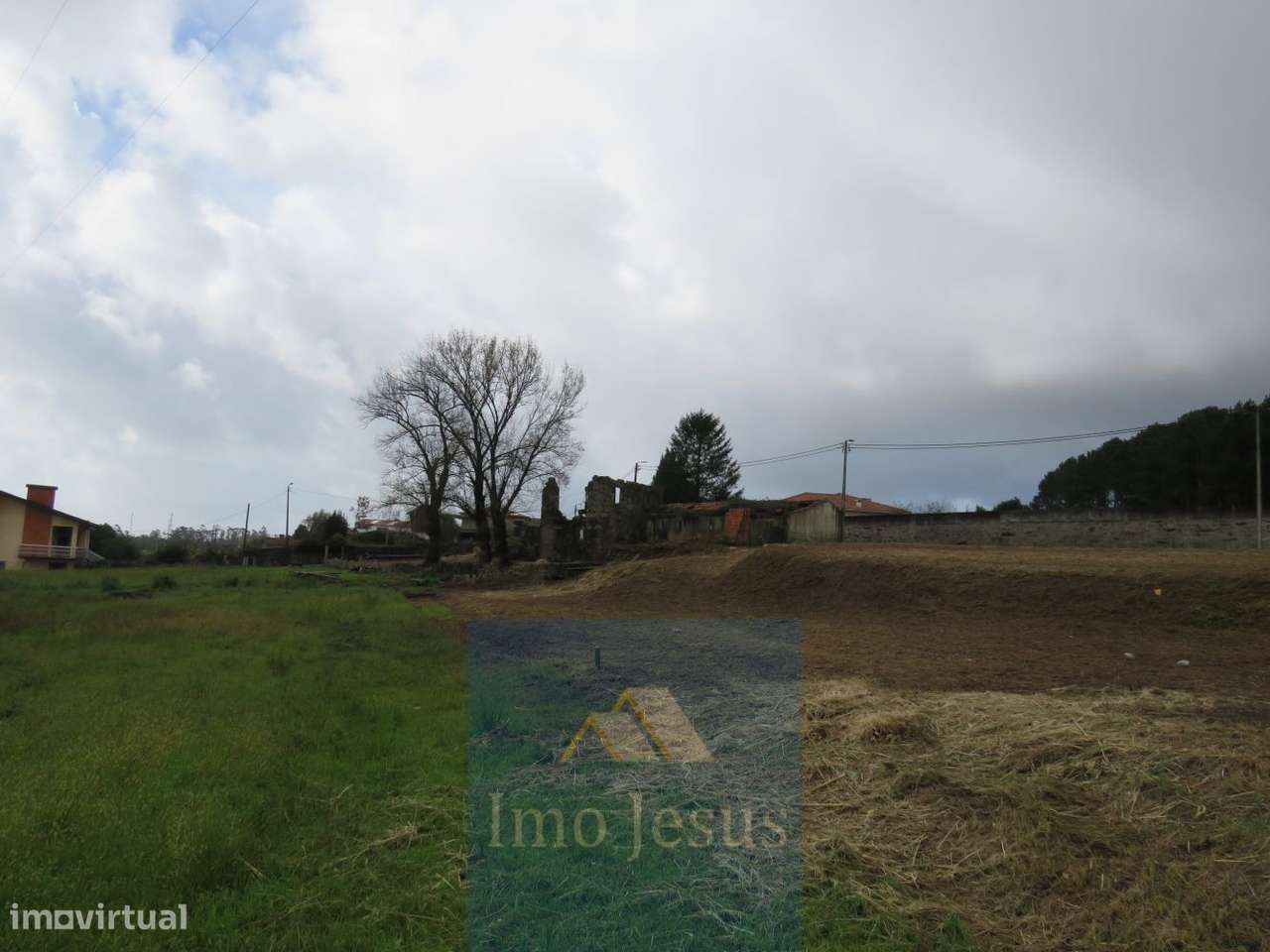 Terreno para construção com 2800 metros em Perosinho-7
