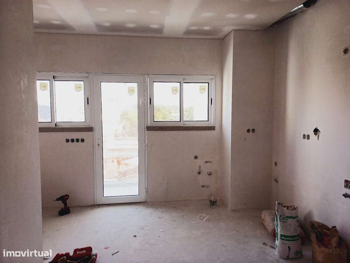 Apartamento T2 Novo de Luxo com garagem em Almancil-15