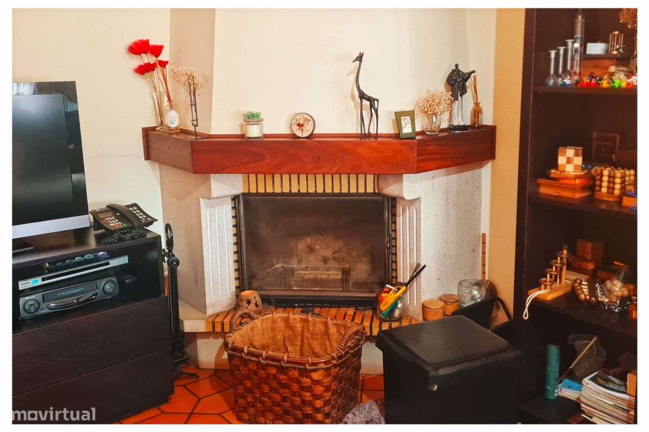 Coimbra T3 desafogado com garagem-6