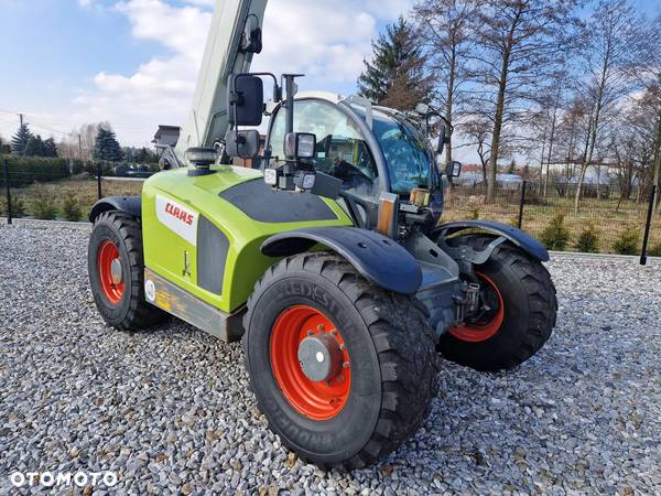 Claas SCORPION 7055 - 19