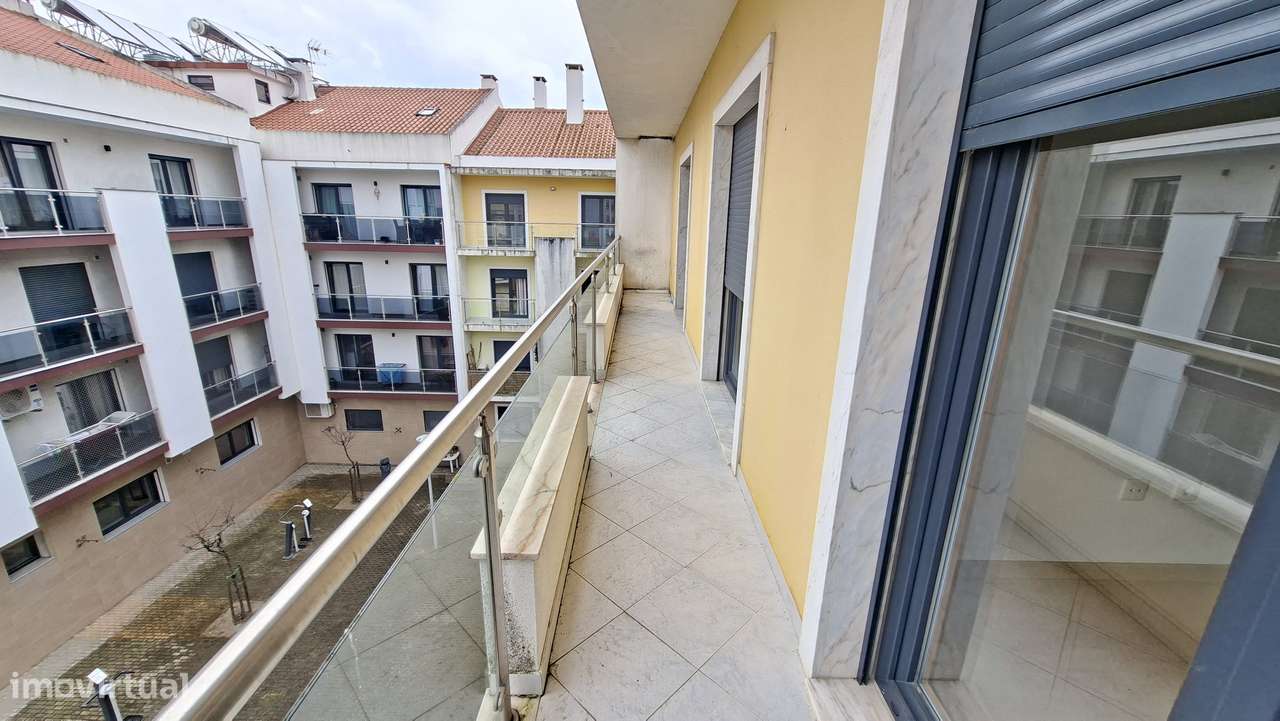 Apartamento T4  com 196m2 no Pinhal Novo.-13