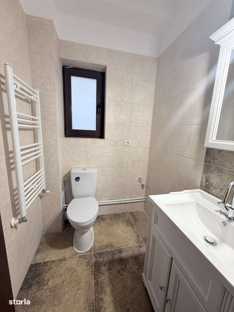Casa individuala cu curte, 3 dormitoare - Maracineni-12