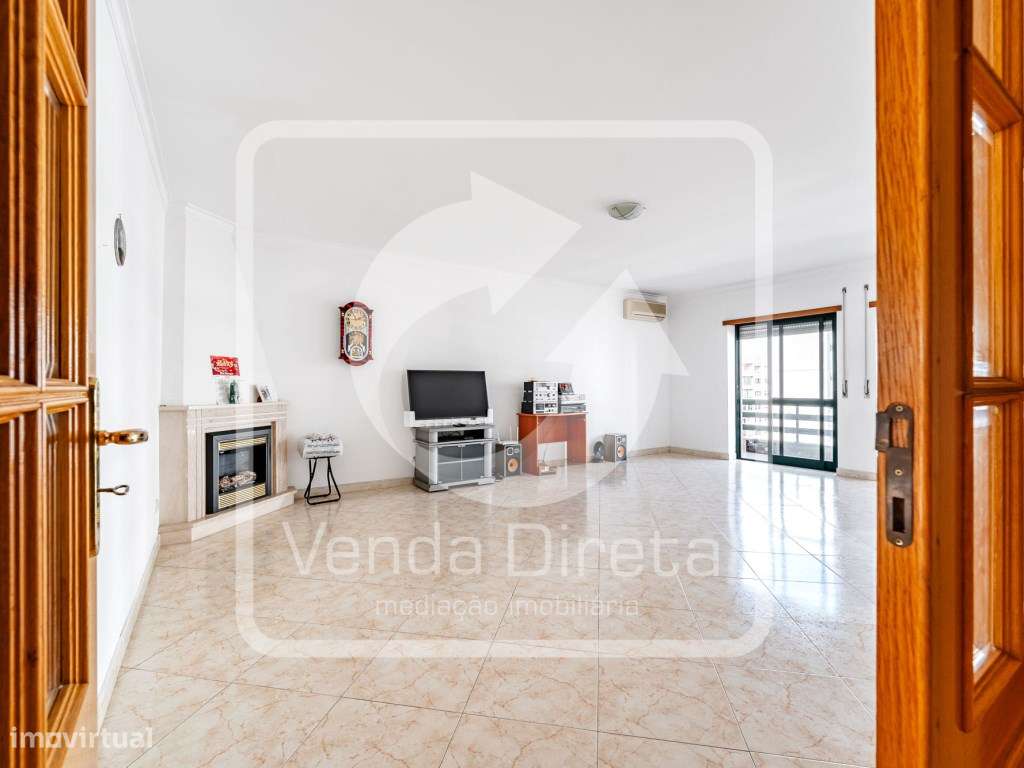 Apartamento T3 com estacionamento - Fidalguinhos, Barreiro-3