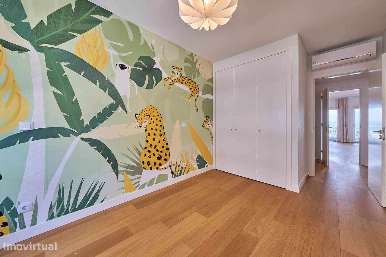 T4 Deslumbrante c/ Vista Tejo | One River Seixal-23