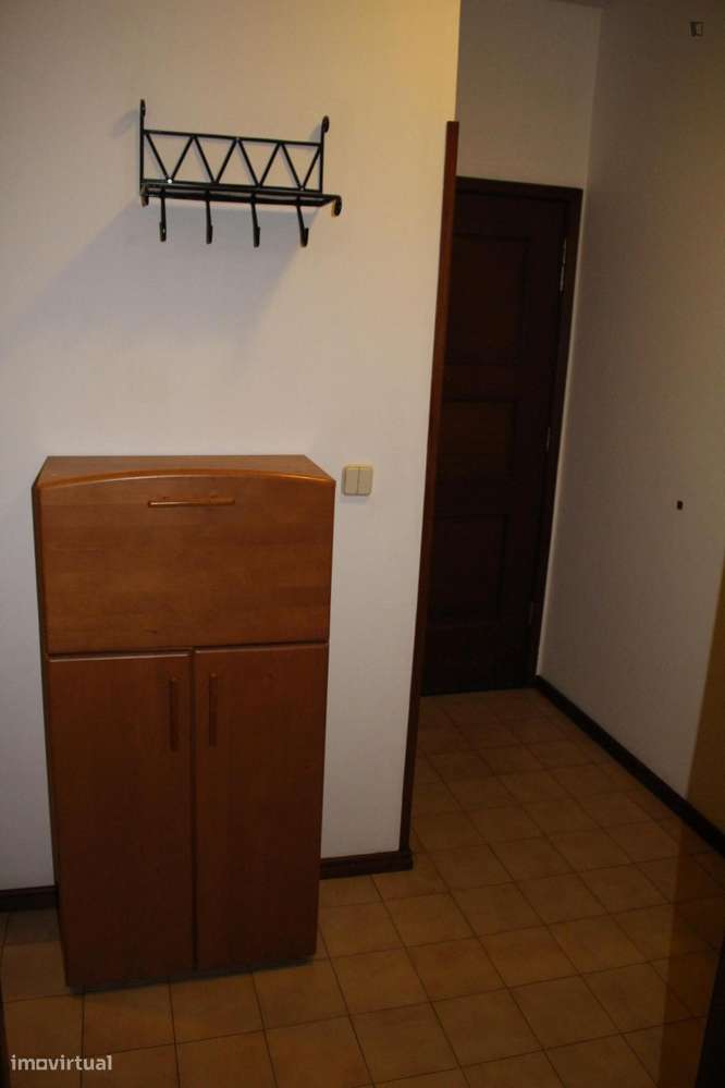 Apartamento com 1 quartos - localizado em Cedofeita Porto - Grande imagem: 2/6