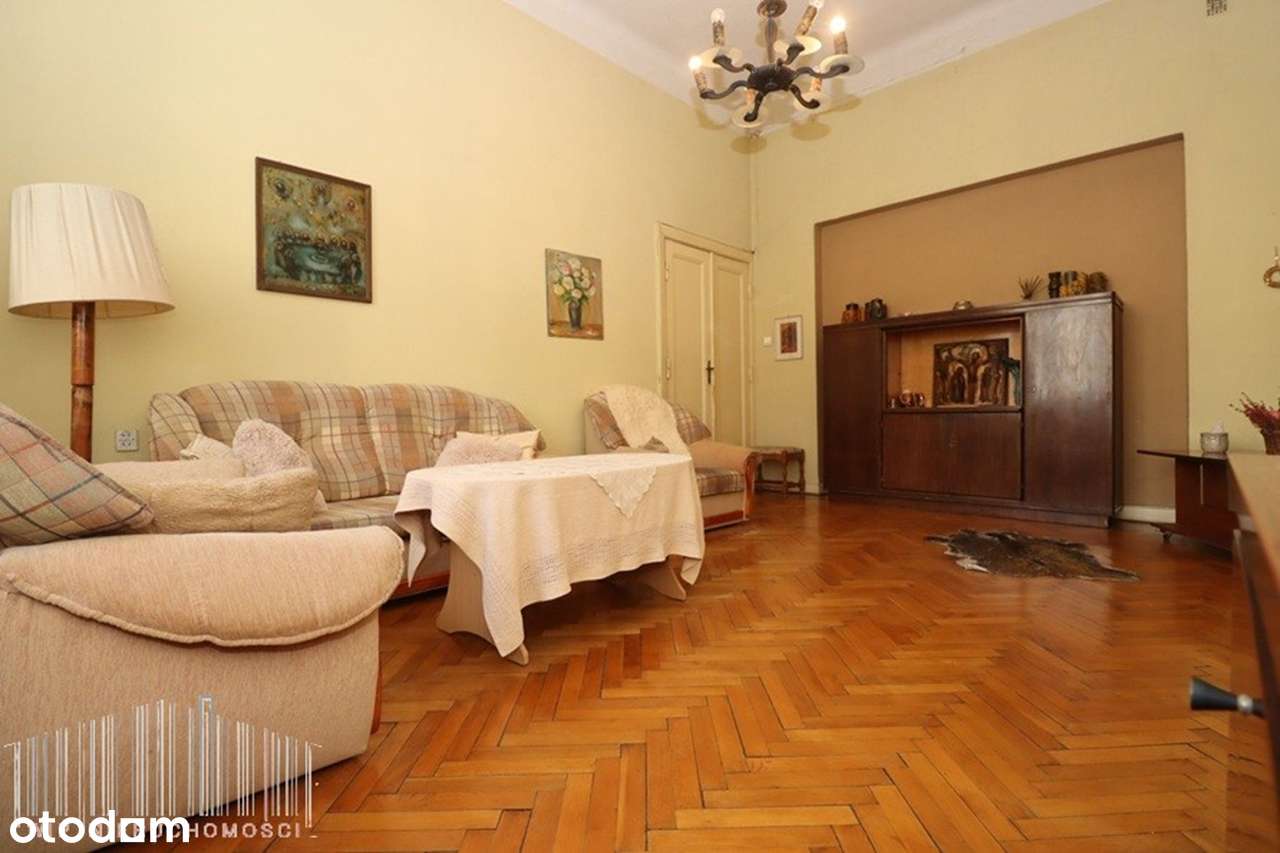 Ciche i przestronne mieszkanie w sercu Łodzi-1