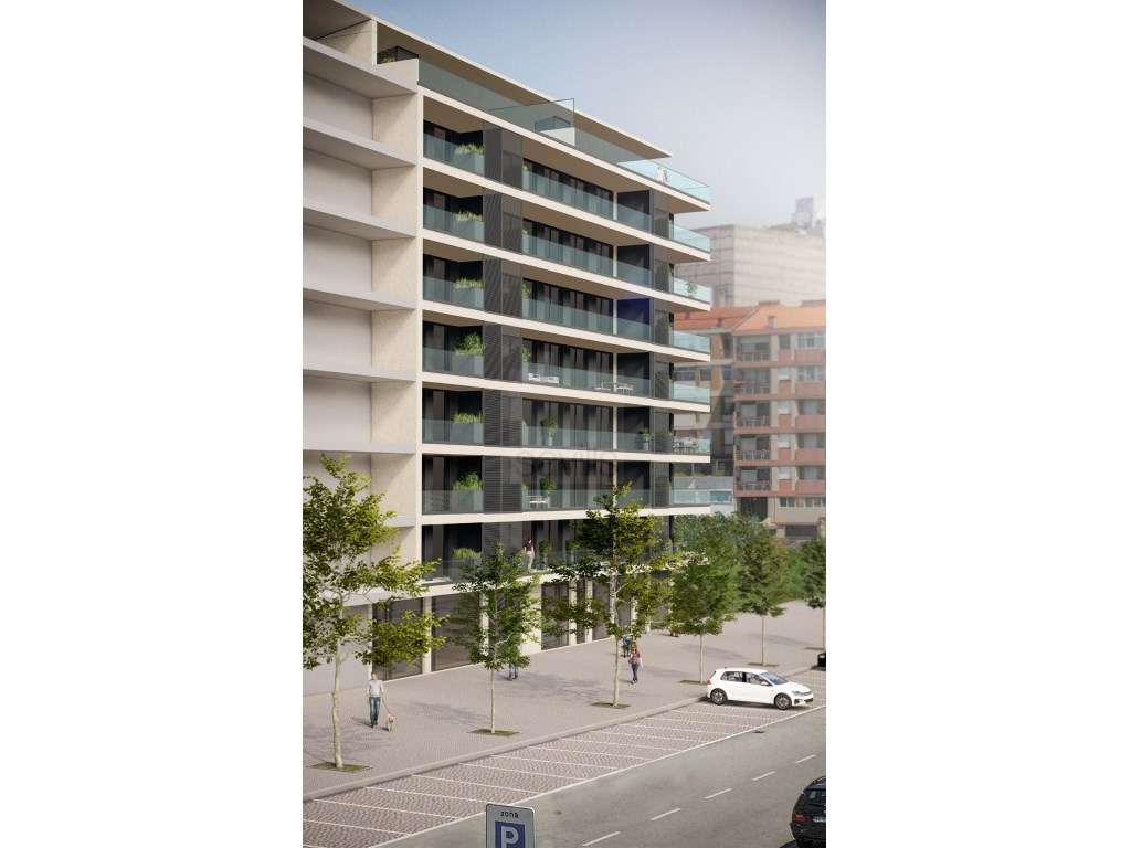 Apartamento T3 com varanda e garagem fechada - Boavista/Foco - Grande imagem: 2/7