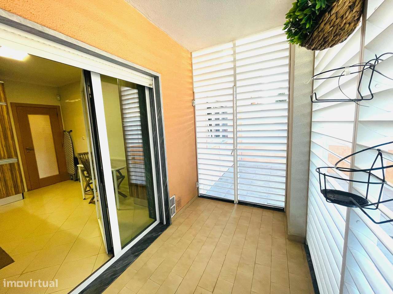 Apartamento T2 em Condomínio com Piscina – Alcabideche, Cascais-15